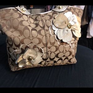 Coach Gold bleeker flower tote rare